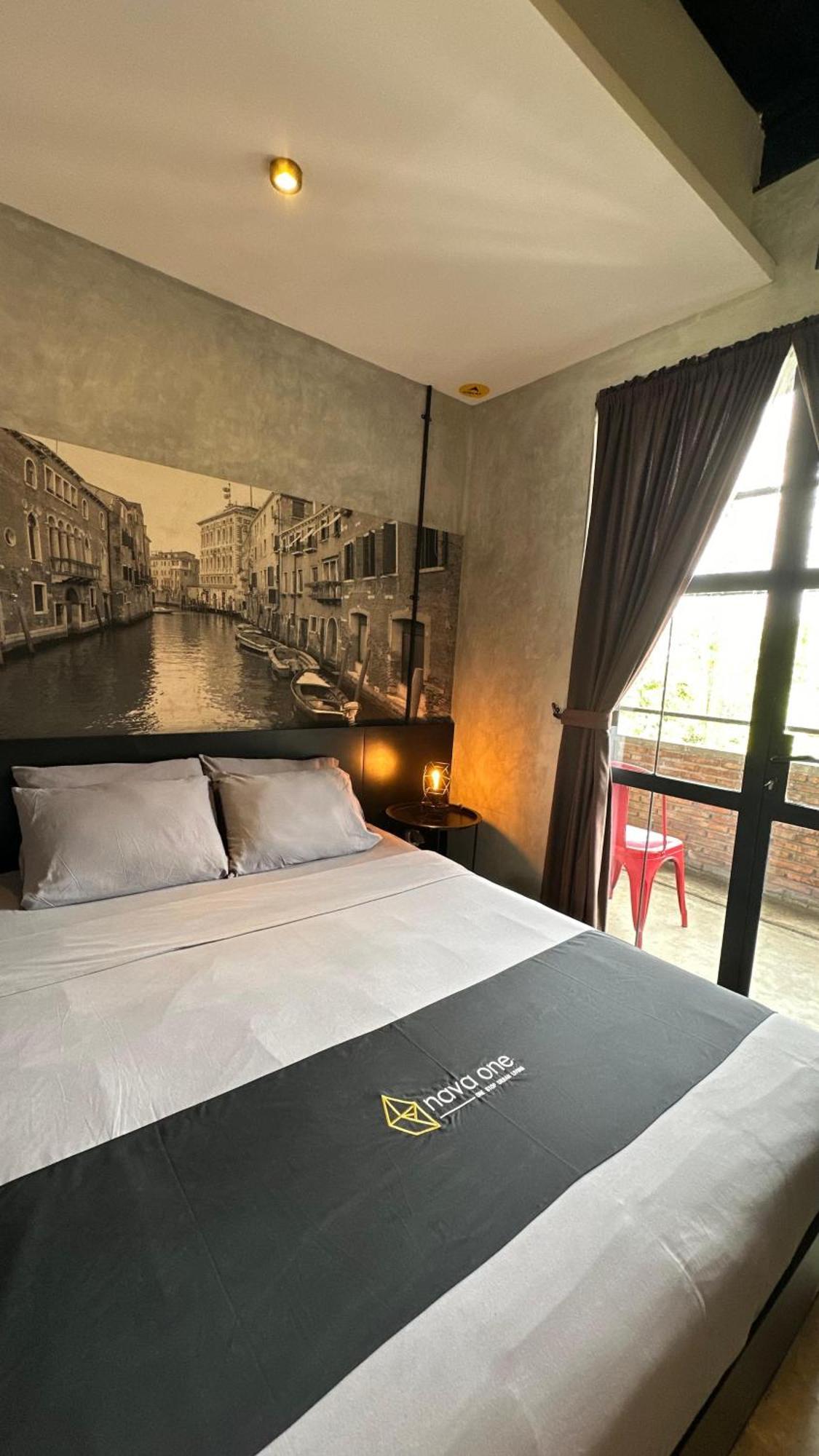 Hotel Nava One Semarang Exterior foto